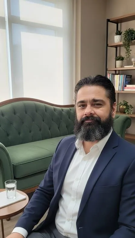 Psicanalista Eduardo Nogueira